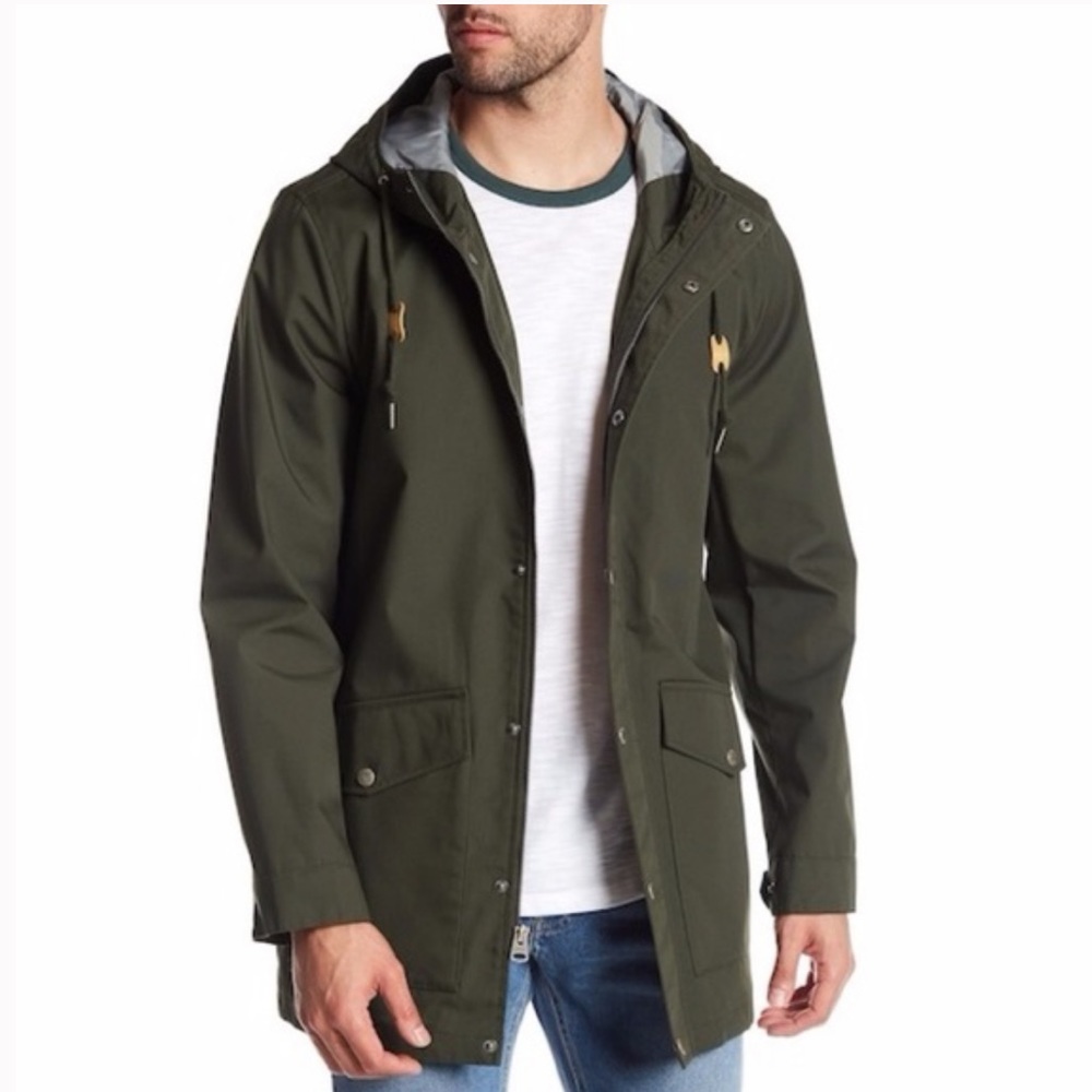 Levi’s Olive Water Resistant Performance Cotton Fishtail Parka Jacket (Medium)